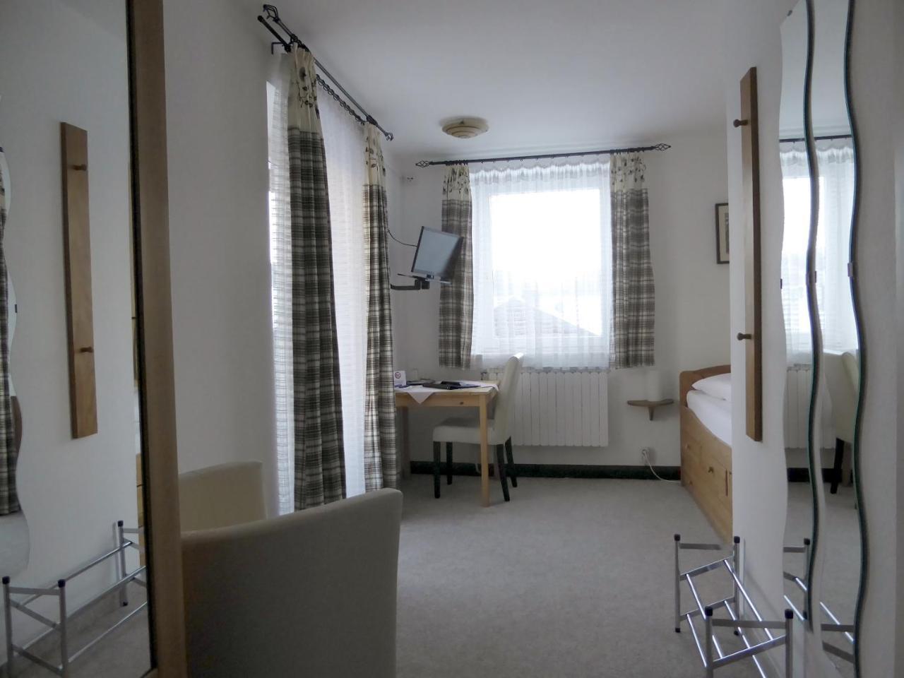 Hotel Garni Post Grainau Buitenkant foto